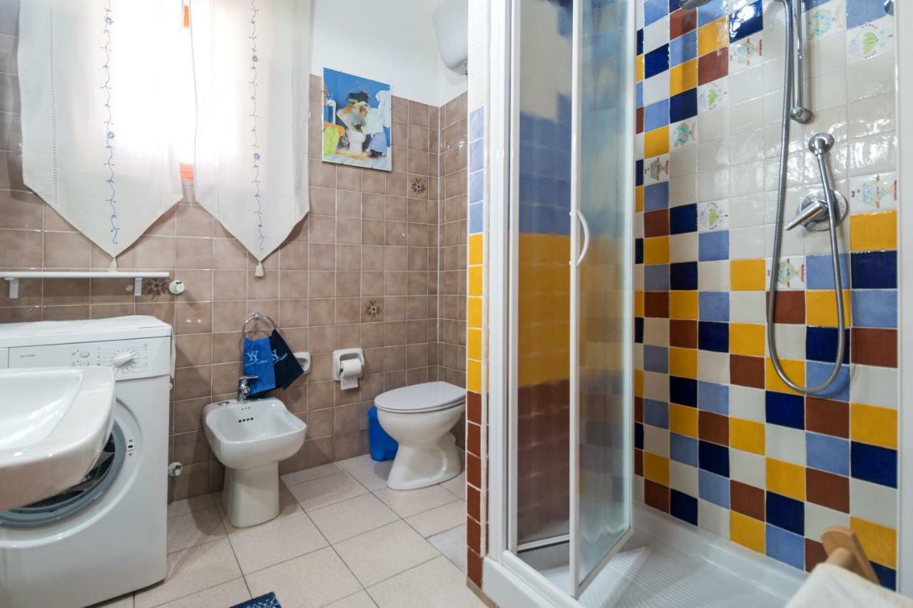 White Rose Suite Apartment Кала-Гононе Екстер'єр фото