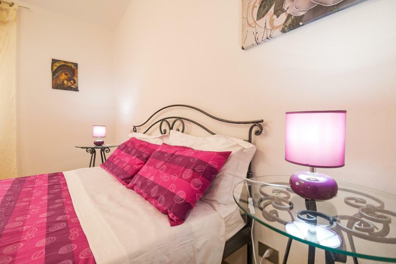 White Rose Suite Apartment Кала-Гононе Екстер'єр фото